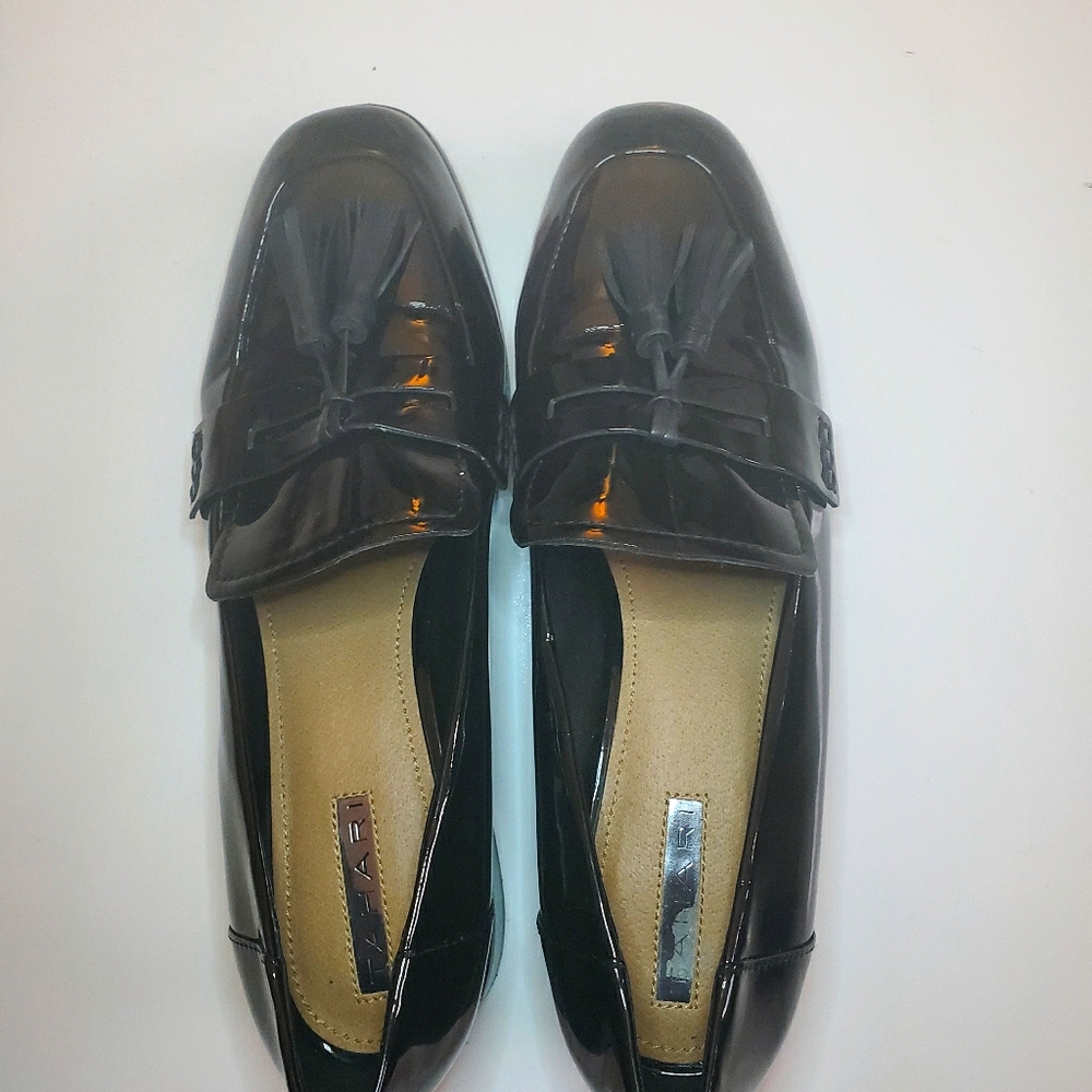 Tahari Tina shoe